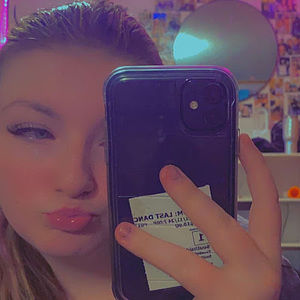 Meet your Posher, Caitlyn